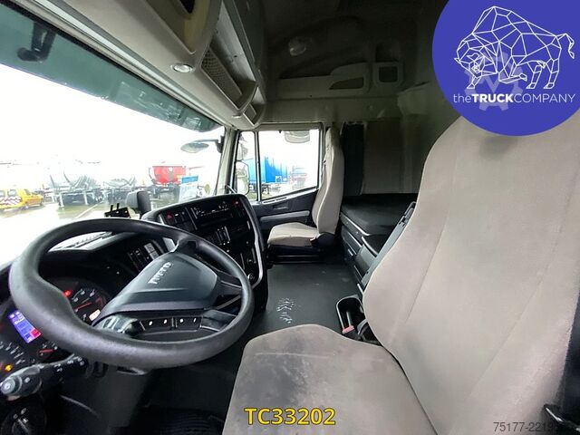 Sliding tarpaulin Iveco Stralis 420