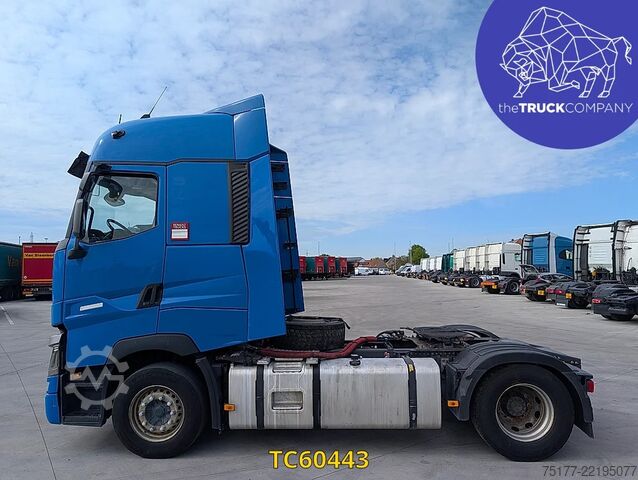 Standard-SZM Renault T 520
