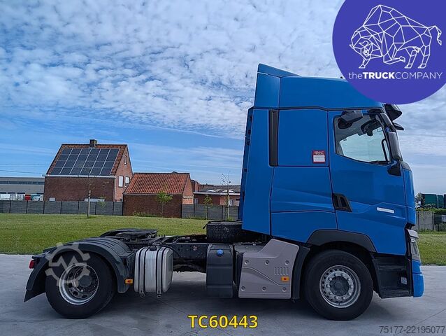 Standard-SZM Renault T 520