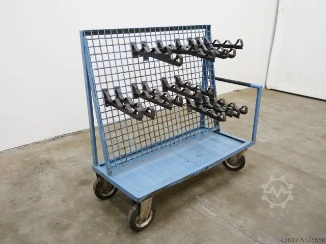 ▷ Werkzeugwagen mit 8 Schubladen mit Werkzeug Tool trolley with 8