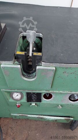 Electro-hydraulic pipe bending machine KRACHT TUBOMAT 48
