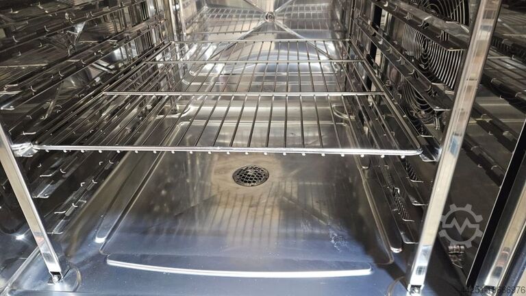 Combi steamer with direct steam Lainox LVET072