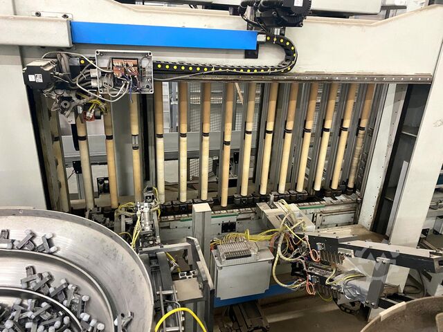 Bearbeitungszentrum mit Durchlauf BREMA VEKTOR PI25-11 1R8-1GF-1MI