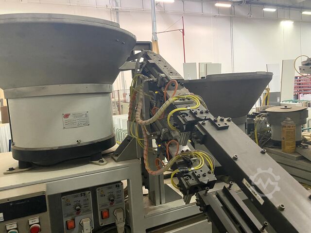 Bearbeitungszentrum mit Durchlauf BREMA VEKTOR PI25-11 1R8-1GF-1MI