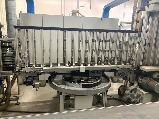 Bearbeitungszentrum mit Durchlauf BREMA VEKTOR PI25-11 1R8-1GF-1MI