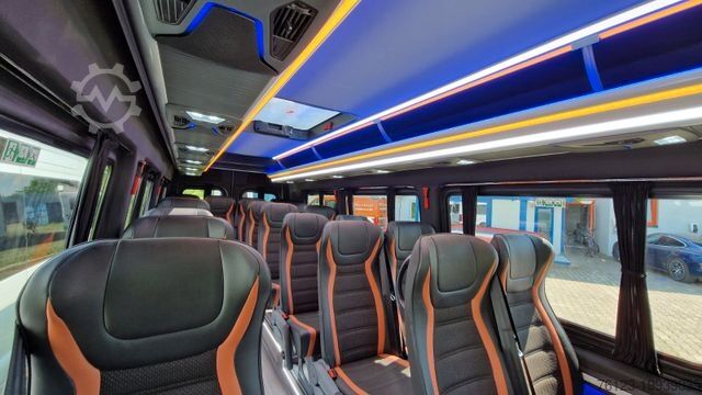Minibus MERCEDES-BENZ 519  Allrad 4 x 4 Vorlauffahrzeug  neue ADA