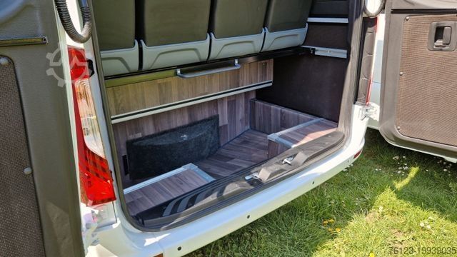 Minibus MERCEDES-BENZ 519  Allrad 4 x 4 Vorlauffahrzeug  neue ADA