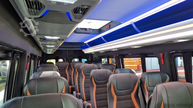 Minibus MERCEDES-BENZ 519  Allrad 4 x 4 Vorlauffahrzeug  neue ADA