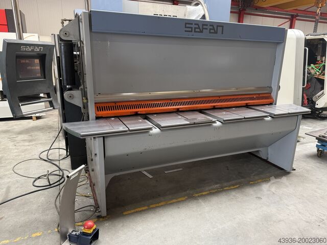 Guillotine SAFAN - HT 255-8 Safan HT 255-8