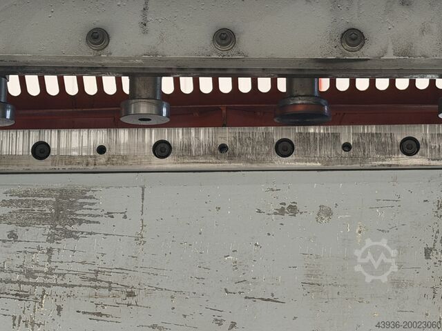 Guillotine SAFAN - HT 255-8 Safan HT 255-8