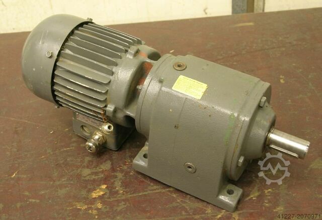 Gear motor 0.75 kW 378 rpm Flender Z30-M1C2