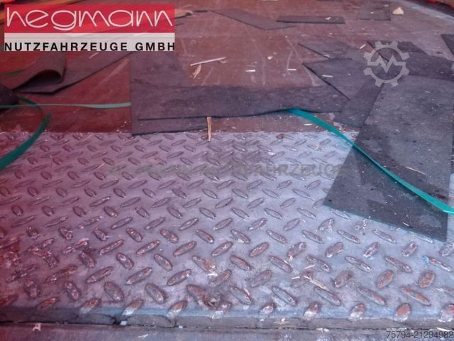 Auflieger mit Pritsche & Plane SCHMITZ CARGOBULL SCS 24/L-13.62 EB, SCB Scheibe, 2,80 m