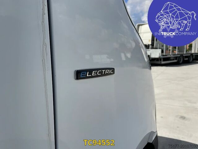 Box van Mercedes-Benz E-SPRINTER L2H2 41 kWh