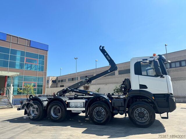 Unloader IVECO TRAKKER