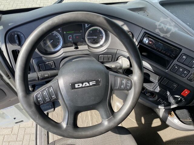 Standard tractor DAF XF 440 FT Spacecab / Euro 6 / NL Truck / 575.00...