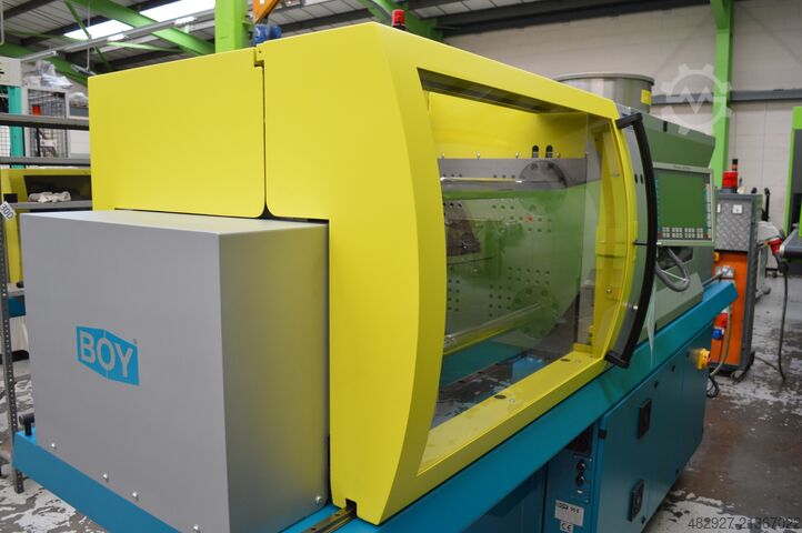 Injection molding machine Boy 90E