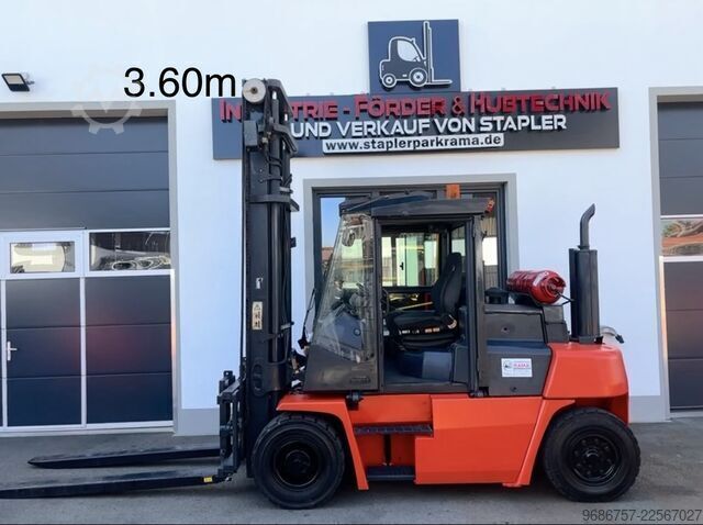 Container stacker Kalmar GCE60