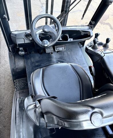 Forklift Linde H20T-02/600