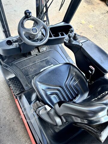 Forklift Linde H16D-01