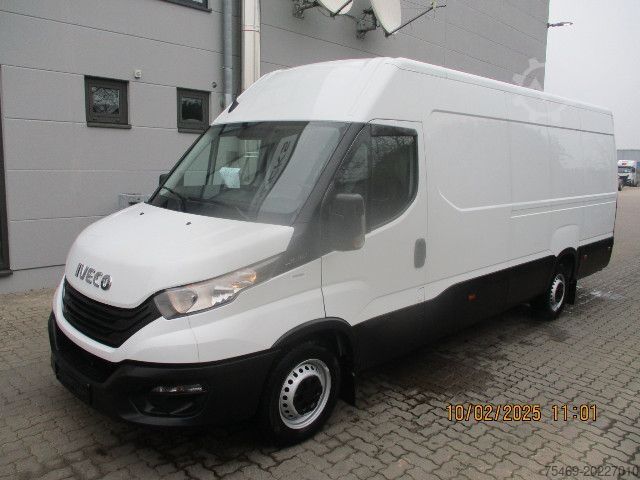 High top van IVECO 35S16V