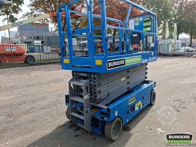 Scissor lift Genie GS3246 Nieuwe accus + lader