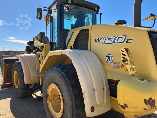 Radlader NEW HOLLAND WA 190