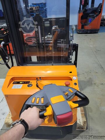 Niederhubwagen Genkinger EGGS 04