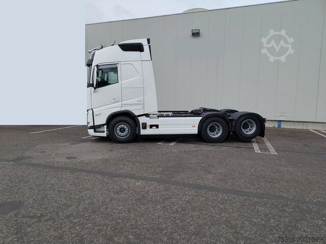 Standard tractor unit VOLVO FH 500