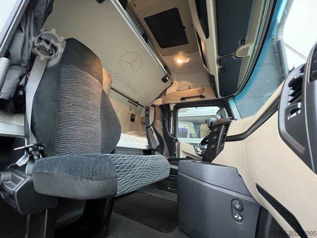 Standard tractor unit MERCEDES-BENZ Actros 1843 Klima Retarder ACC-Abstandstempomat