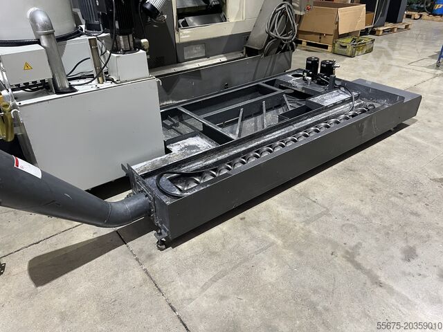 VERTICAL MACHINING CENTER MAXIMART Q-13