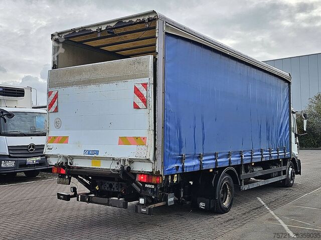Sliding tarpaulin IVECO 120E24 EUROCARGO