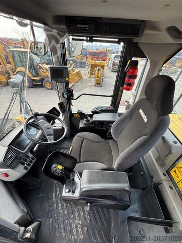 Radlader Komatsu WA 470-8