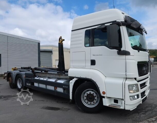 Roll-off tipper truck MAN TGS 26.440 6x2 BL Nachlauflenkachse
