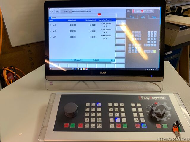 CNC turning and milling center EMCO Concept Mill 105 CNC-Fräsmaschine