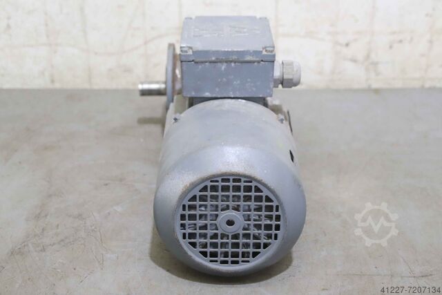 Gear motor 0.55 kW 95 rpm SEW-EURODRIVE SF32 DT71D2BMG/Z