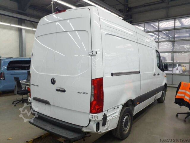 Van Mercedes-Benz Sprinter 317 CDI Kasten,L2H2,MBUX,Kamera