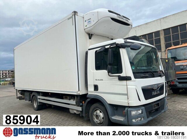 Refrigerated truck MAN TGL 12.220 4X2 BL mit Motorschaden,
