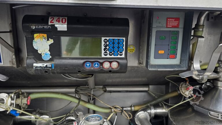 LKW mit Tankaufbau MAN TGA 26.350 6x2  Schwarte Doppelmessanlage