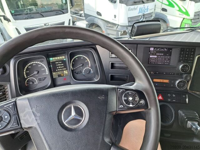 LKW-Fahrgestell Mercedes-Benz 2553 Actros 6x2