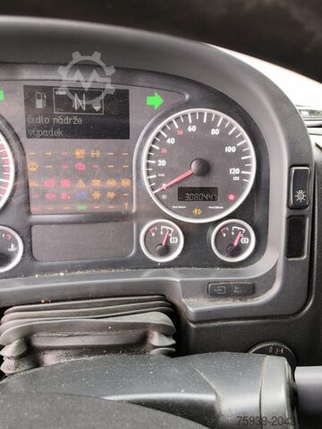 LKW-Fahrgestell MAN TGA 26.350 6x2