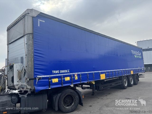 Auflieger mit Pritsche & Plane Schmitz Cargobull Semitrailer Curtainsider Standard