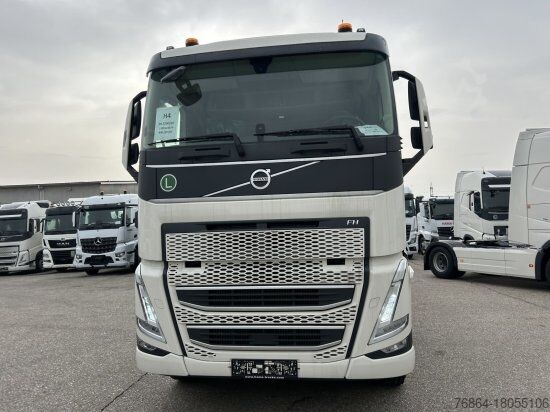 Flatbed truck VOLVO FH 500 6X2 EURO6, RETARDER, PRITSCHE, PALFINGER PK22002-EH