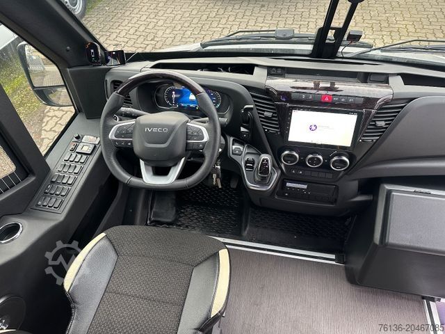 Kleinbus IVECO Daily 35 Sitze Touristik Dachklima Kühlschrank