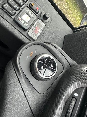 Kleinbus IVECO Daily 35 Sitze Touristik Dachklima Kühlschrank