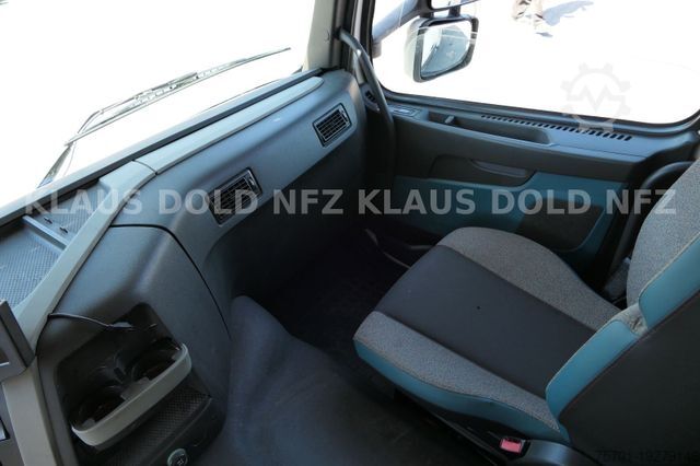 Refrigerated truck VOLVO FM 420 Kรผhlkoffer Lift-/Lenkachse LBW bis 2,5 t