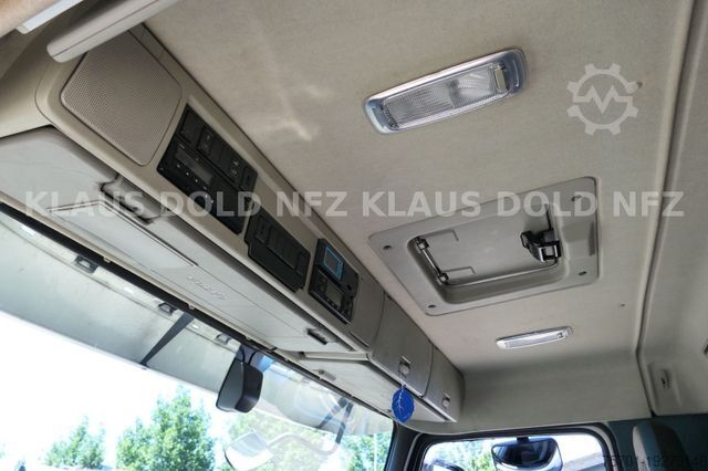 Refrigerated truck VOLVO FM 420 Kรผhlkoffer Lift-/Lenkachse LBW bis 2,5 t