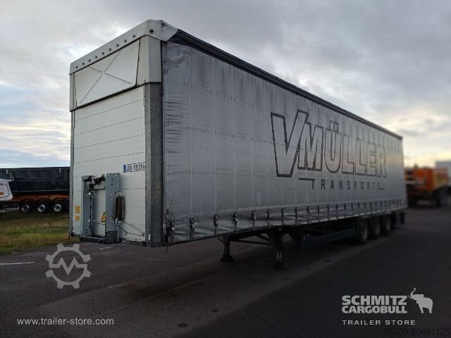 Open semitrailer with tarp Schmitz Cargobull Curtainsider Mega Getränke
