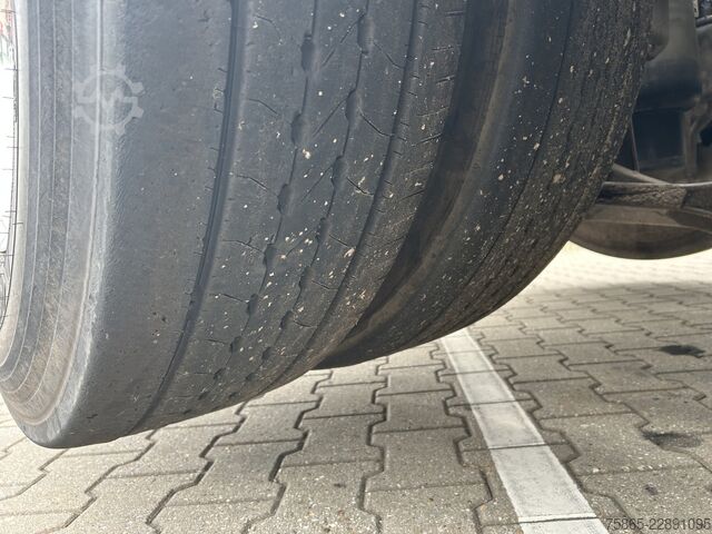 Hook arm system Volvo FH 500 Globetrotter 8x2 Tridem / VDL Hook 25 To...