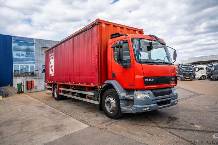 Tarpaulin DAF LF 55.180 +DHOLLANDIA 2.5T.