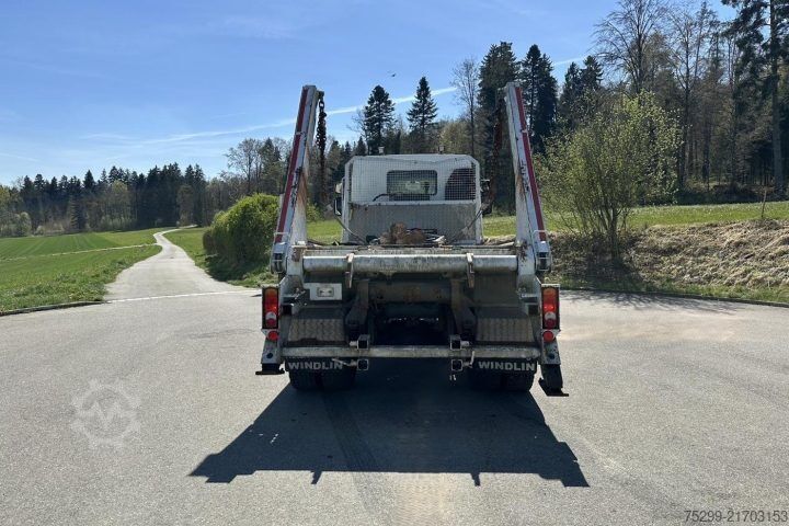 Special purpose truck Renault Midlum 300 4x4 Winterdienst / Swiss-Vehicle